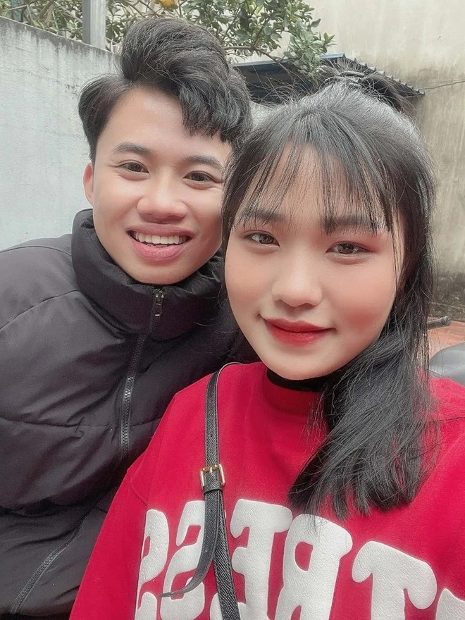 Đ&ocirc;i vợ chồng cứu cụ &ocirc;ng ng&atilde; xuống s&ocirc;ng giữa ng&agrave;y gi&aacute; r&eacute;t ở H&agrave; Nội: Nạn nh&acirc;n phải nhập viện phẫu thuật- Ảnh 1.