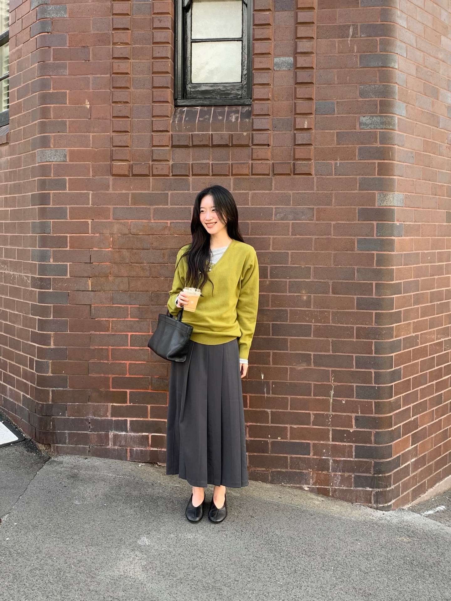 4 kiểu trang phục c&ocirc;ng sở đơn giản nhưng kh&ocirc;ng "nhạt", ai mặc cũng đẹp- Ảnh 2.