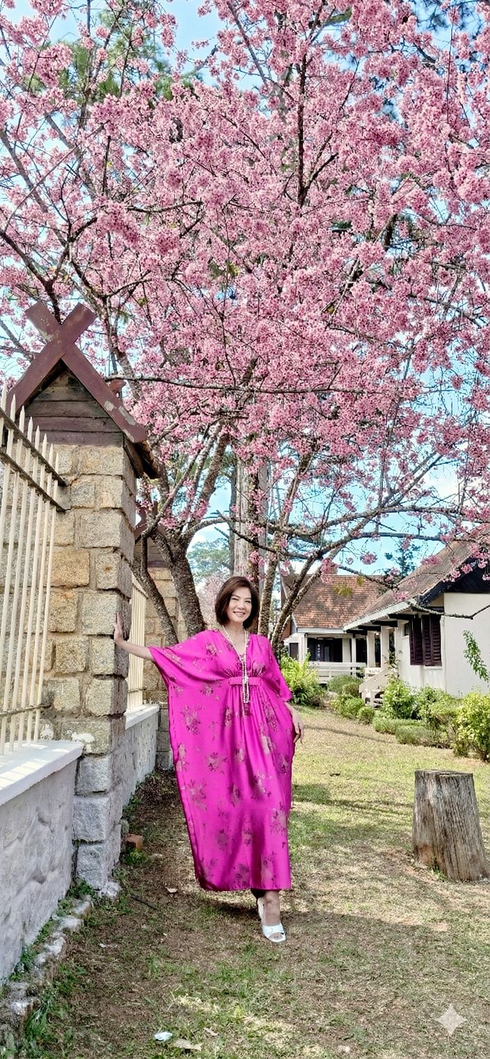 Cuộc sống tuổi 53 trẻ như 30 của nữ ca sĩ Việt nổi tiếng, 3 đời chồng, nhiều đ&agrave;n &ocirc;ng theo đuổi- Ảnh 2.