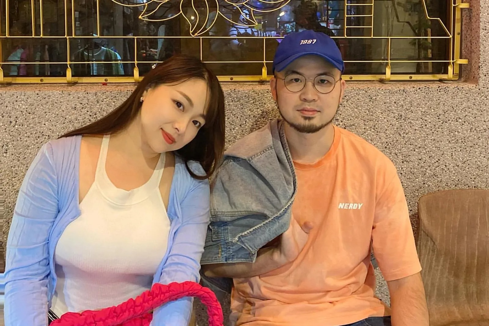 Sao nữ chiếm s&oacute;ng giờ v&agrave;ng bị chồng kỹ sư c&ocirc;ng nghệ đ&acirc;m đơn ly dị ngay ng&agrave;y 23 Tết- Ảnh 1.