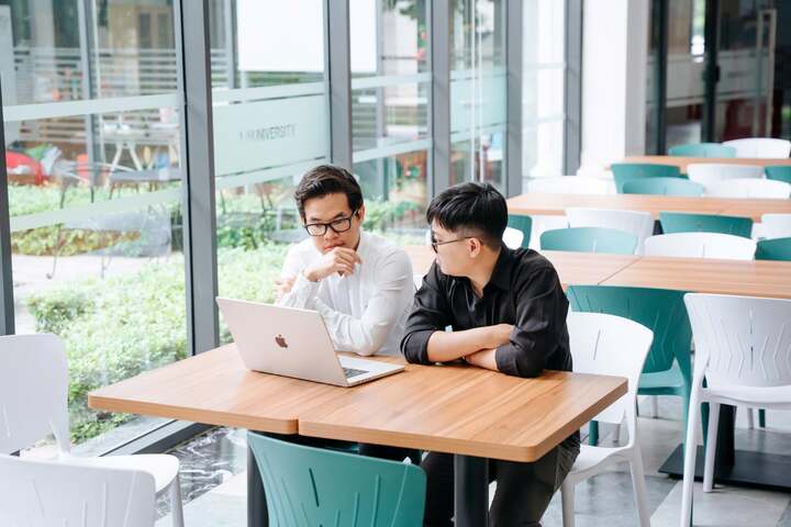 Người Việt đứng sau 110 c&ocirc;ng tr&igrave;nh quốc tế giải m&atilde; "hộp đen" AI- Ảnh 3.