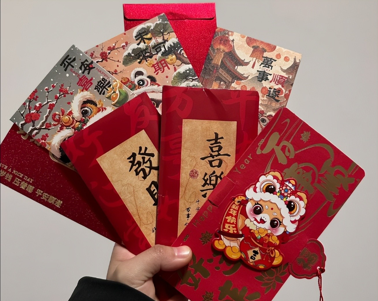 C&agrave;ng gần Tết c&agrave;ng dễ &ldquo;n&eacute;m tiền qua cửa sổ&rdquo;: 5 khoản chi nhiều nh&agrave; hối hận sau m&ugrave;ng 3- Ảnh 3.