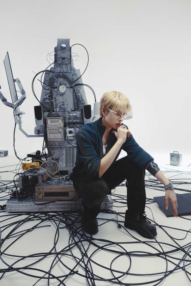 Anh Trai gi&agrave;u ngầm chi cả &ldquo;n&uacute;i tiền&rdquo; cho MV đầu tay, tự chuẩn bị từ A-Z- Ảnh 5.