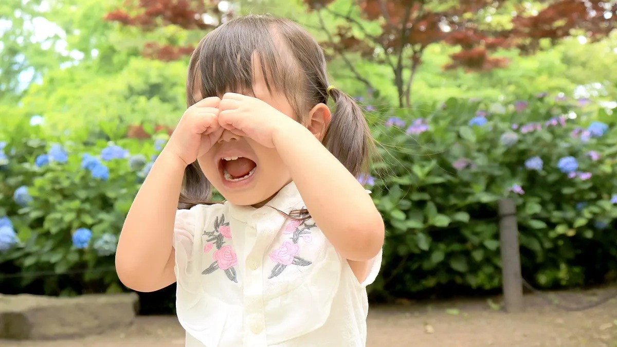 Bạn có đang bao bọc con quá mức? Chuyên gia chỉ ra 5 DẤU HIỆU điển hình- Ảnh 2.