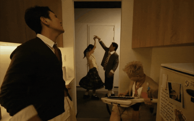 Vượt mặt d&agrave;n sao đ&igrave;nh đ&aacute;m, &Aacute; qu&acirc;n Vietnam Idol được hit-maker đ&igrave;nh đ&aacute;m Vbiz 