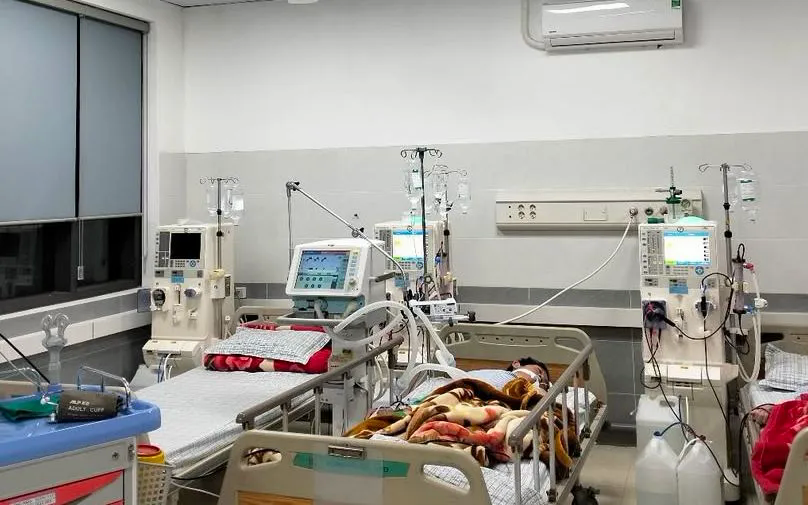 Ngộ độc rượu: Ranh giới mong manh giữa cuộc vui v&agrave; sinh tử- Ảnh 1.