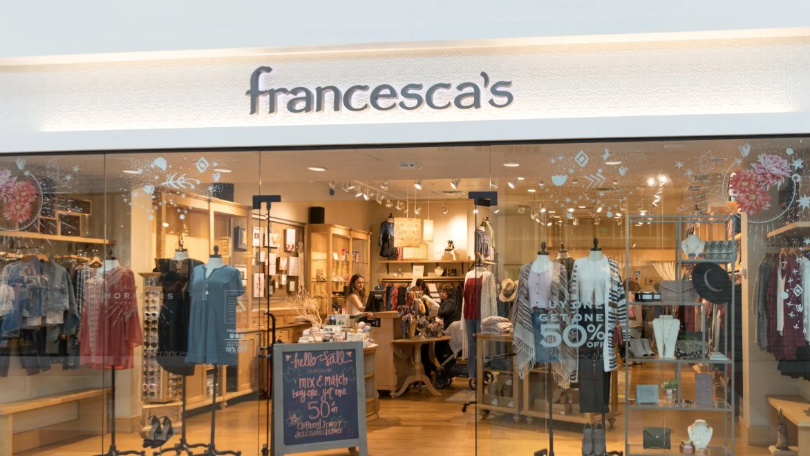 Th&ecirc;m 1 chuỗi b&aacute;n lẻ nộp đơn ph&aacute; sản, phải thanh l&yacute; h&agrave;ng trăm cửa h&agrave;ng- Ảnh 2.