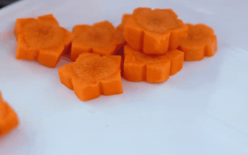 Đặc sản nỗi nhớ g&oacute;i tr&ograve;n trong b&aacute;t thịt đ&ocirc;ng trong veo: M&oacute;n ăn "lạnh" nhưng sưởi ấm cả m&ugrave;a đo&agrave;n vi&ecirc;n- Ảnh 10.