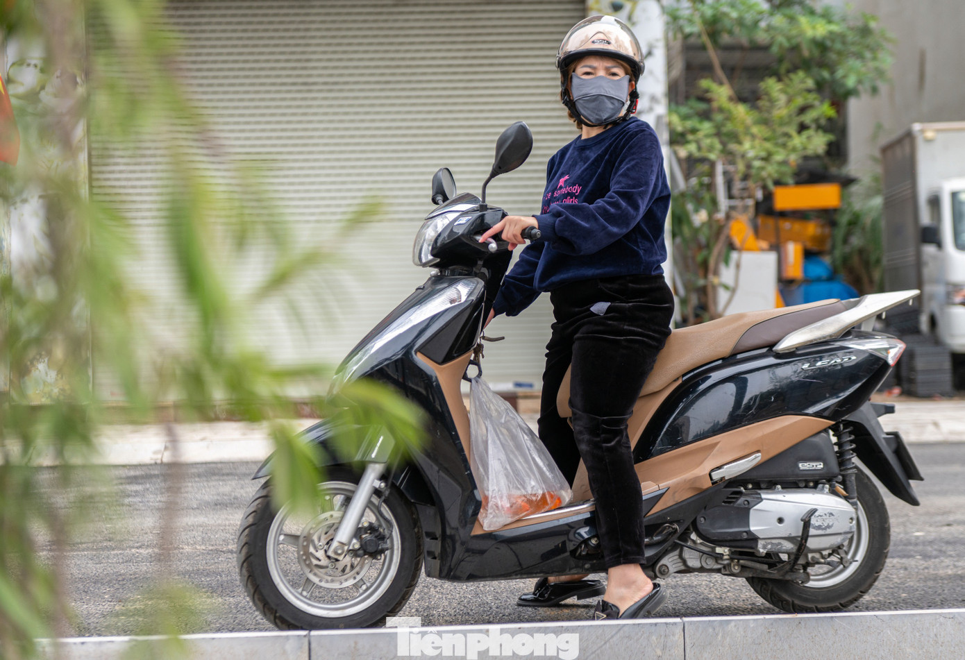 Hầu hết c&aacute; ch&eacute;p chết ngửa bụng sau 15 ph&uacute;t thả xuống hồ- Ảnh 10.