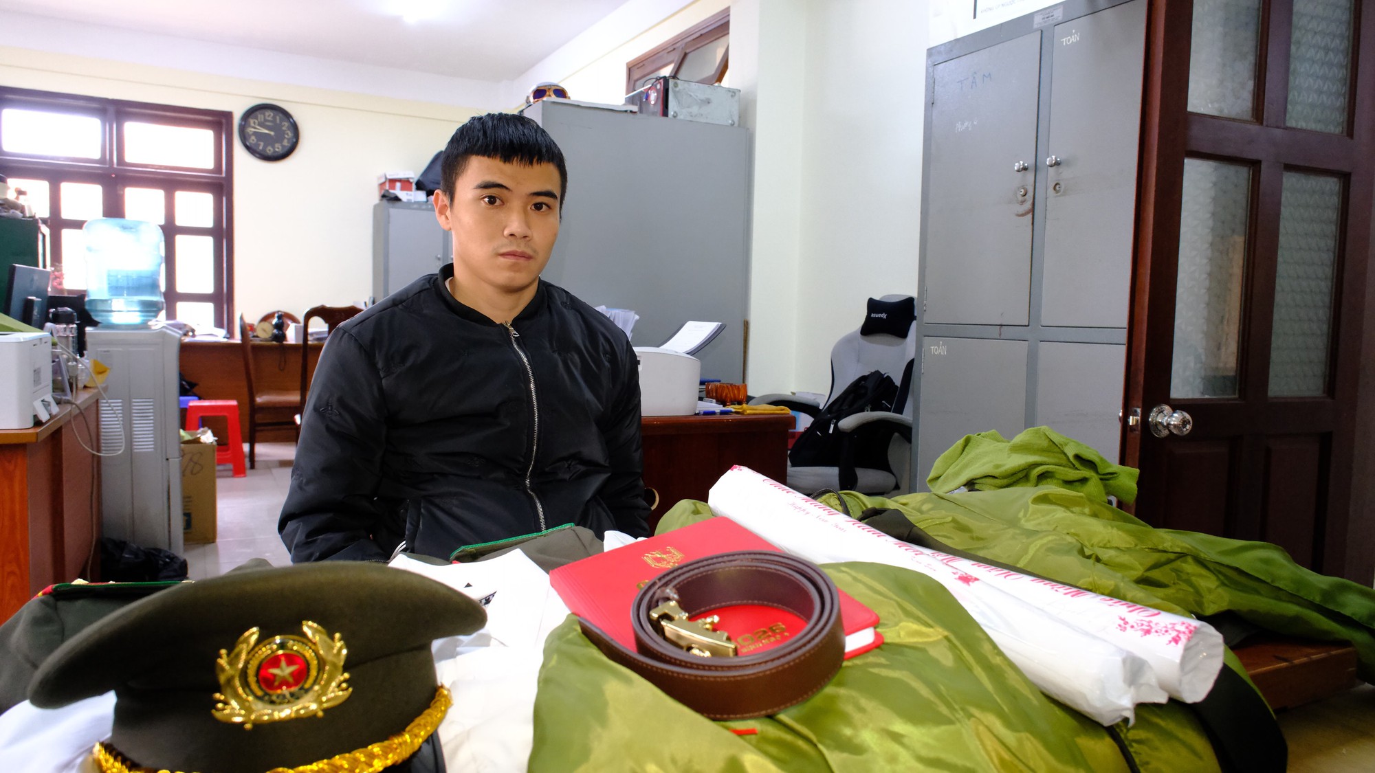 Bắt Nguyễn Tr&iacute; Thiện sau thương vụ l&ocirc; rượu ngoại &ldquo;thanh l&yacute;&rdquo; tại Cảng S&agrave;i G&ograve;n- Ảnh 1.