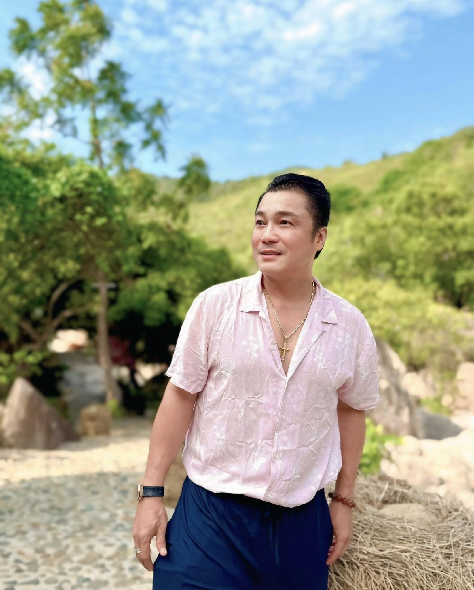 "&Ocirc;ng ho&agrave;ng điện ảnh" đ&igrave;nh đ&aacute;m một thời U60 chưa vợ, sống c&ugrave;ng mẹ trong biệt thự 700m2 ở T&acirc;n B&igrave;nh- Ảnh 2.