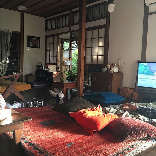 Kh&ocirc;ng phải m&ecirc; t&iacute;n nhưng ph&ograve;ng kh&aacute;ch m&agrave; c&oacute; 4 m&oacute;n đồ n&agrave;y, gia đ&igrave;nh kh&ocirc;ng bao giờ kh&aacute; l&ecirc;n được- Ảnh 2.