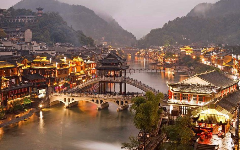 Kh&aacute;ch Việt "đổ x&ocirc;" sang Trung Quốc dịp Tết Nguy&ecirc;n Đ&aacute;n 2026- Ảnh 1.