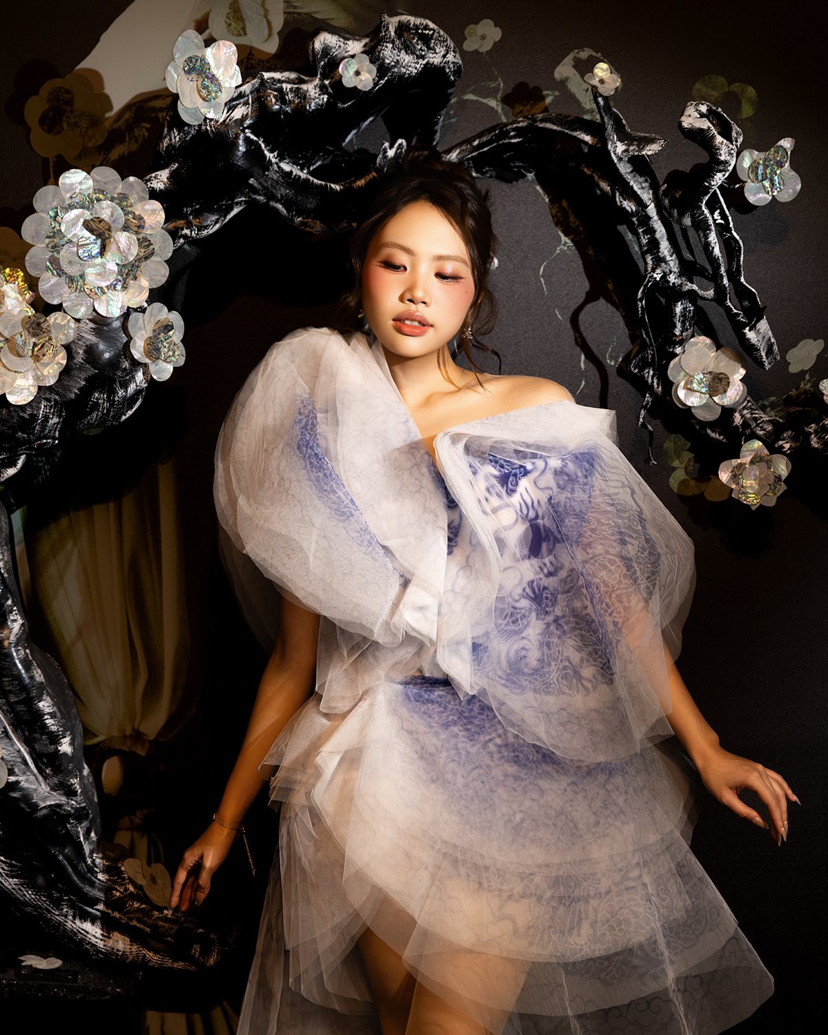 Cặp Em Xinh khiến d&acirc;n t&igrave;nh ph&aacute;t sốt v&igrave; size gap kh&ocirc;ng tưởng, 