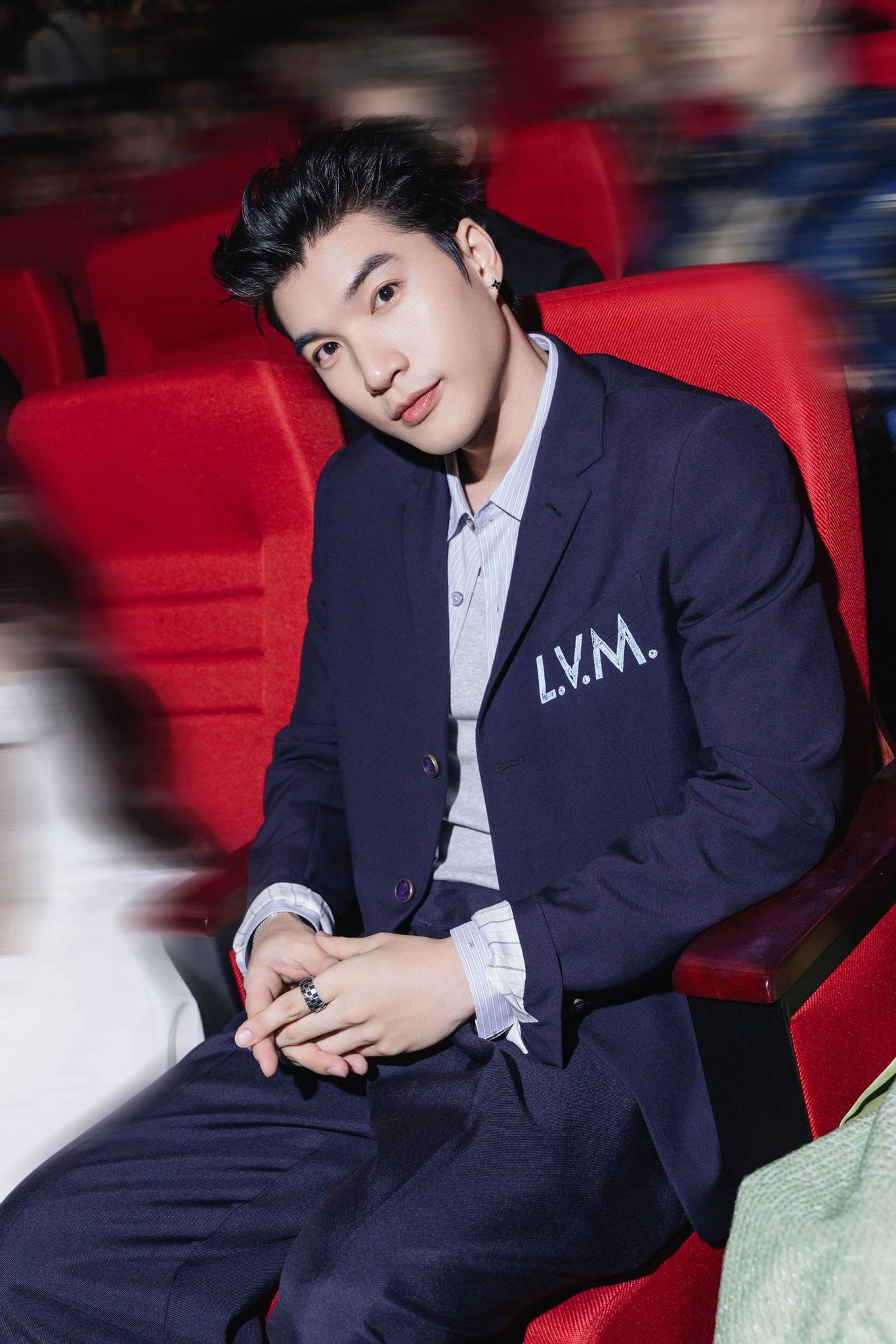 Qu&aacute; khổ cho Anh T&uacute; Atus v&agrave; HIEUTHUHAI, &ldquo;ngồi kh&ocirc;ng cũng d&iacute;nh đạn&rdquo;- Ảnh 4.