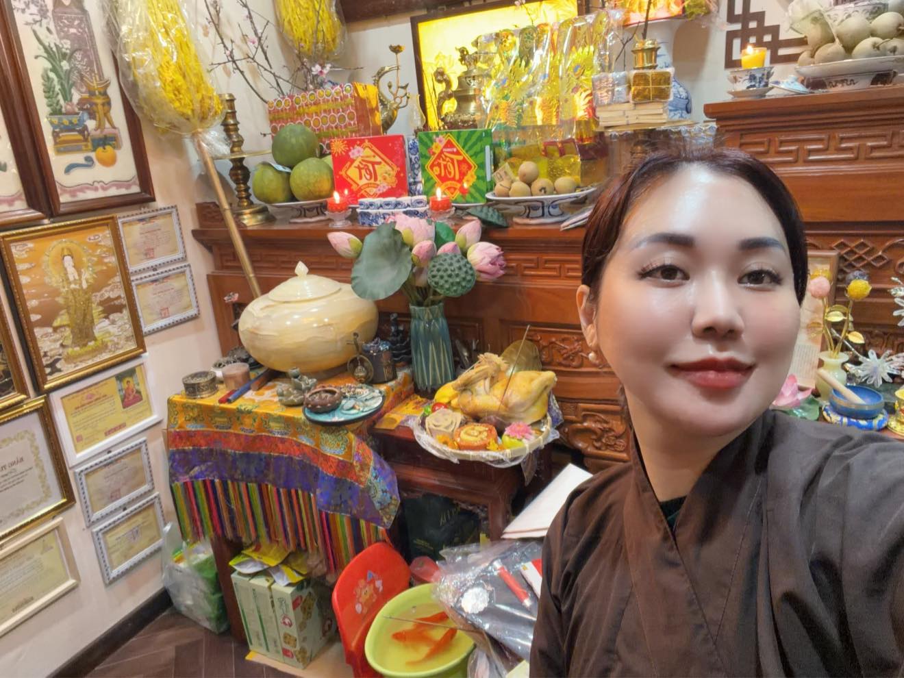 Điều đắt gi&aacute; nhất trong nh&agrave; ri&ecirc;ng của NSND Tự Long - Ph&oacute; Gi&aacute;m đốc Nh&agrave; h&aacute;t ch&egrave;o Qu&acirc;n đội cận Tết- Ảnh 9.