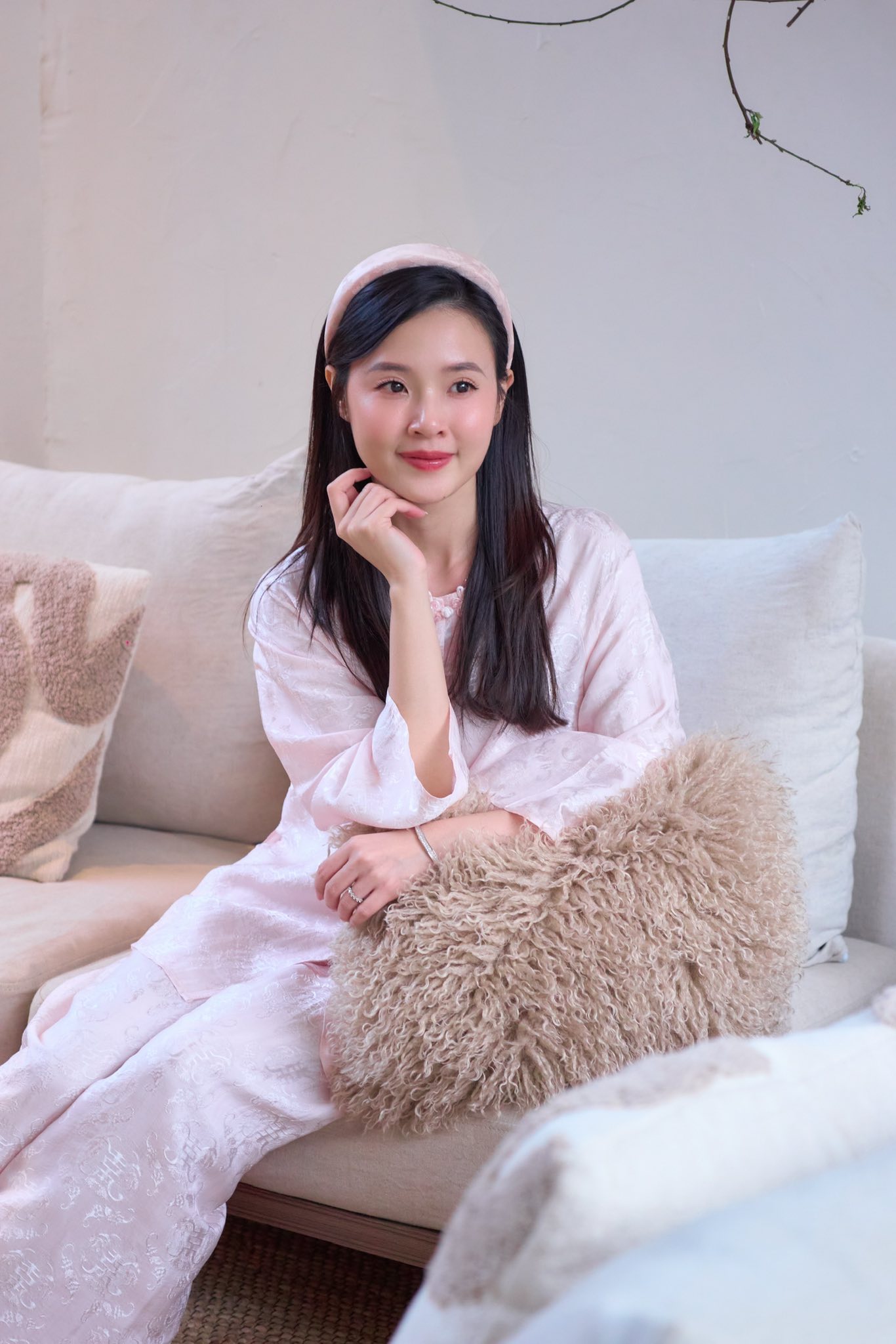 Midu khoe 1 thứ ng&agrave;y cận Tết, netizen nh&igrave;n v&agrave;o chốt lu&ocirc;n: 