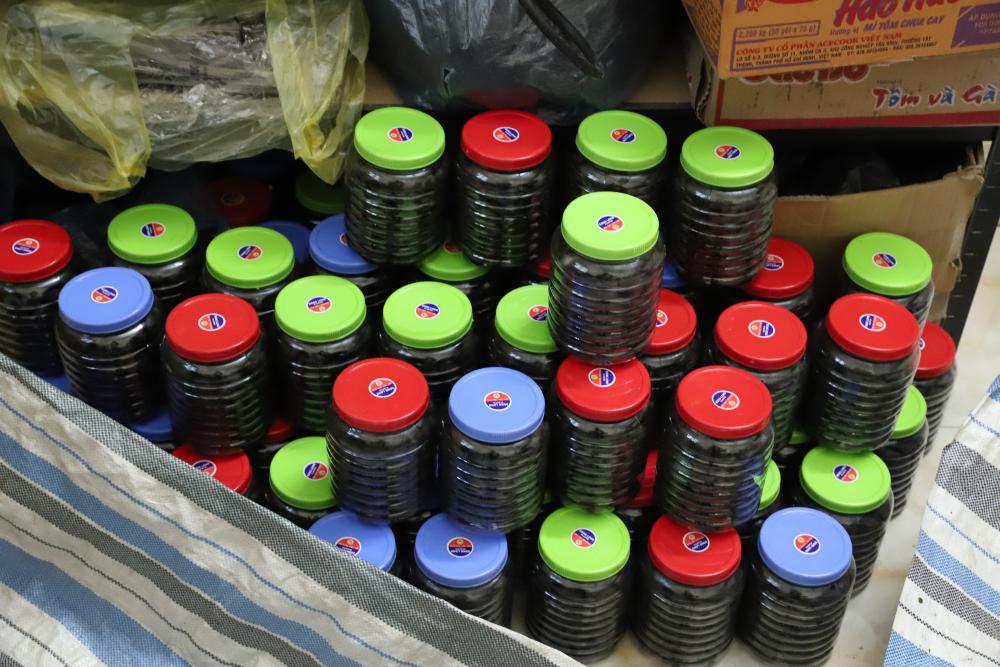 R&uacute;ng động H&agrave; Tĩnh: B&oacute;c gỡ đường d&acirc;y sản xuất thuốc đ&ocirc;ng y tăng c&acirc;n giả, thu giữ hơn 1 tấn vi&ecirc;n ho&agrave;n- Ảnh 4.