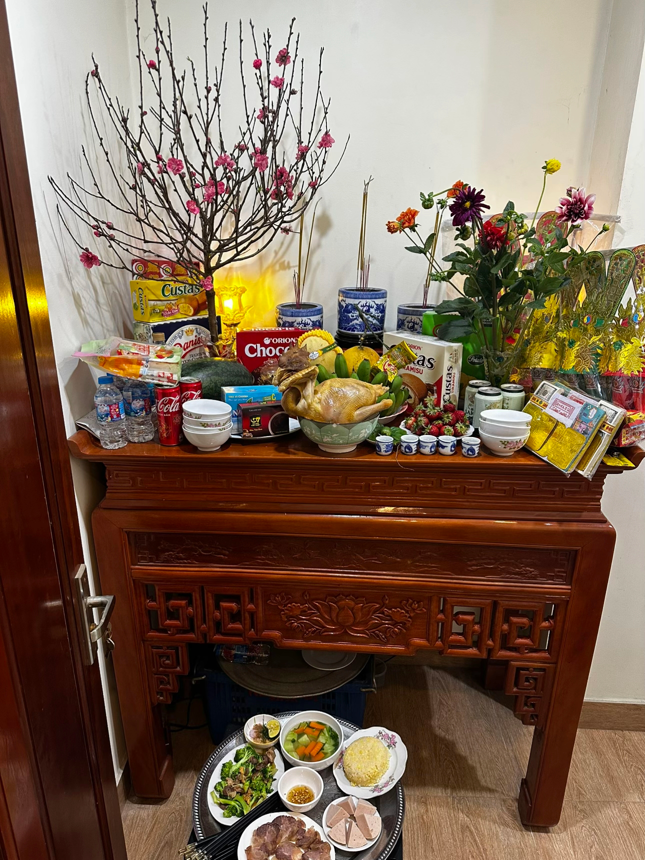 Mẹ H&agrave; Nội chia sẻ bảng chi lễ &ocirc;ng C&ocirc;ng &ocirc;ng T&aacute;o ở chợ nh&agrave; gi&agrave;u: G&agrave; 700k, hoa quả 570k v&agrave; tổng tiền vượt mốc triệu- Ảnh 19.