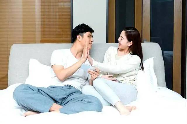 Trước khi "y&ecirc;u", l&agrave;m sao biết đối phương c&oacute; mắc bệnh l&acirc;y truyền qua đường t&igrave;nh dục hay kh&ocirc;ng? C&oacute; 2 c&aacute;ch gi&uacute;p bạn tự bảo vệ m&igrave;nh- Ảnh 4.