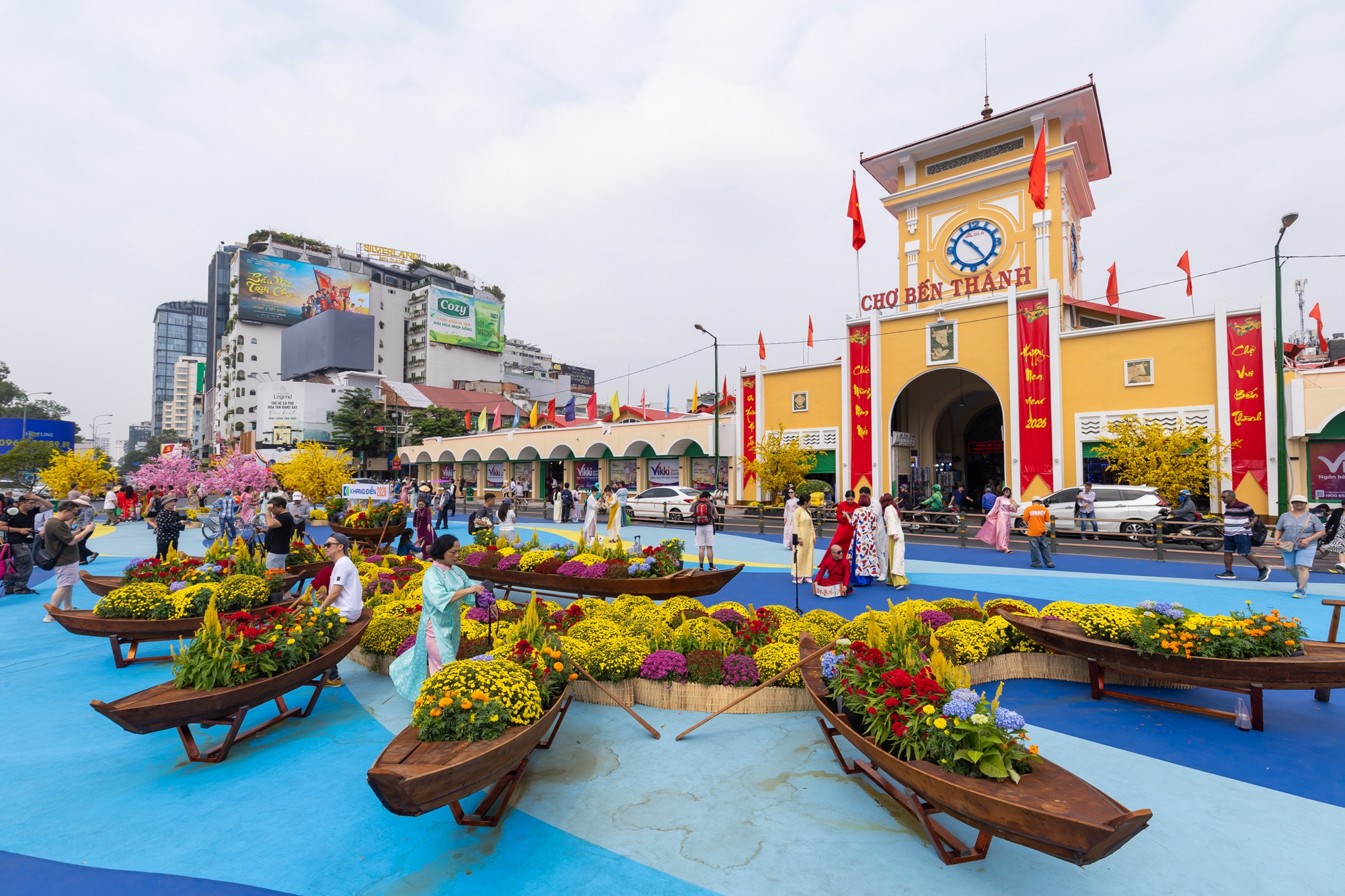 Loạt c&ocirc;ng tr&igrave;nh biểu tượng trăm tuổi của TP.HCM &ldquo;thay &aacute;o mới&rdquo;: Trung t&acirc;m giờ nh&igrave;n lạ qu&aacute;!- Ảnh 3.