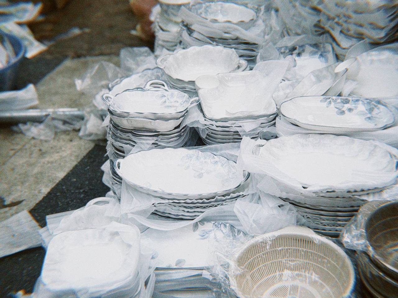 Cận cảnh H&agrave;ng M&atilde; những ng&agrave;y gi&aacute;p Tết: Vắng b&oacute;ng 