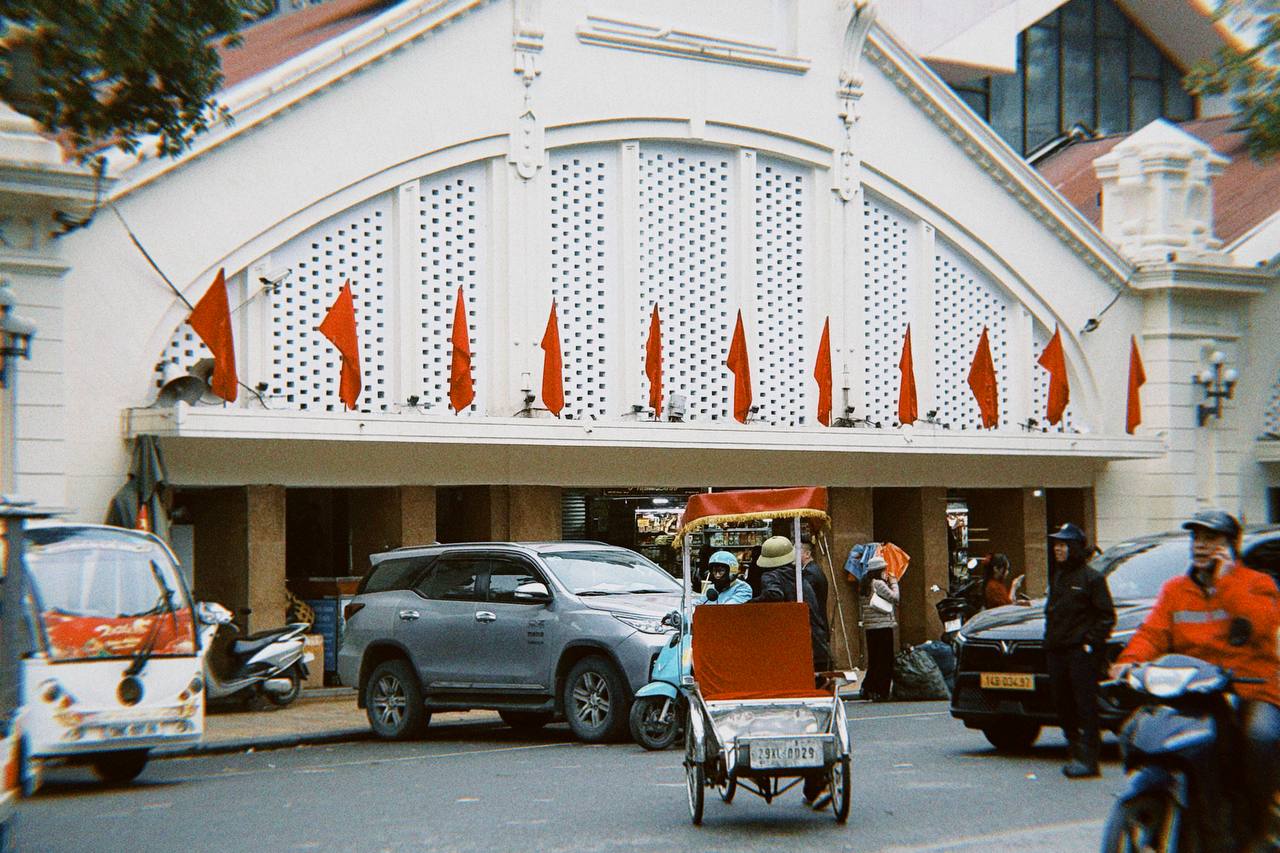 Cận cảnh H&agrave;ng M&atilde; những ng&agrave;y gi&aacute;p Tết: Vắng b&oacute;ng 