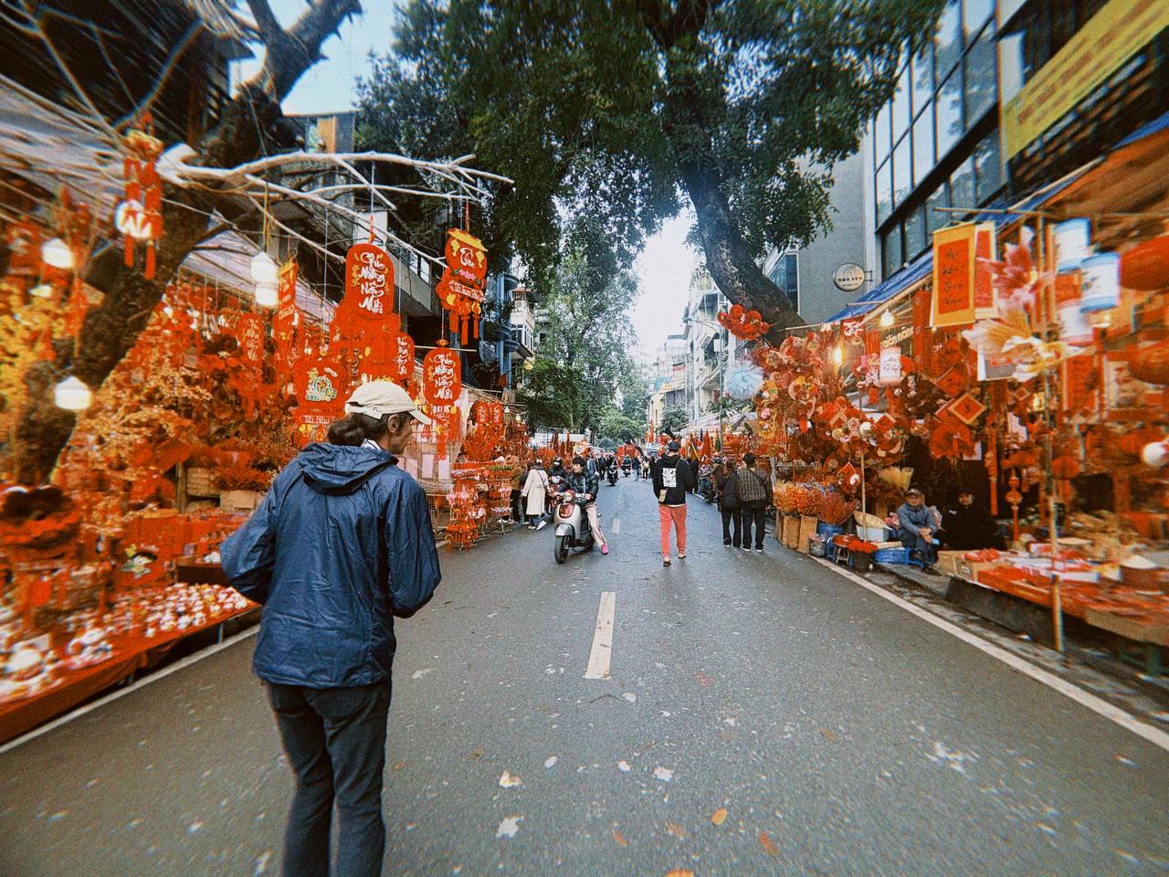 Cận cảnh H&agrave;ng M&atilde; những ng&agrave;y gi&aacute;p Tết: Vắng b&oacute;ng 