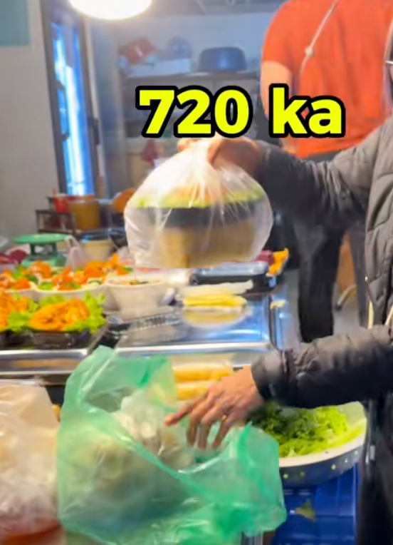 Mẹ H&agrave; Nội chia sẻ bảng chi lễ &ocirc;ng C&ocirc;ng &ocirc;ng T&aacute;o ở chợ nh&agrave; gi&agrave;u: G&agrave; 700k, hoa quả 570k v&agrave; tổng tiền vượt mốc triệu- Ảnh 8.