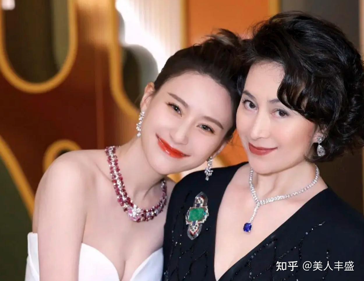 Lộ diện nữ diễn vi&ecirc;n gi&agrave;u nhất showbiz, nhan sắc ăn đứt cả 