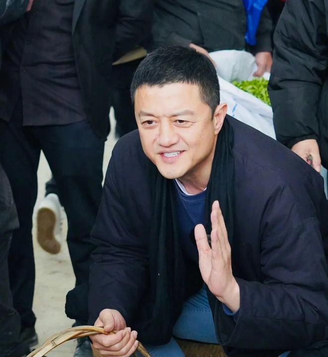 L&yacute; &Aacute; Bằng ngừng b&aacute;n h&agrave;ng online sau phi&ecirc;n livestream 374 tỷ- Ảnh 1.