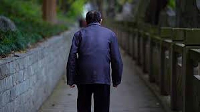 &Ocirc;ng cụ 73 tuổi được chẩn đo&aacute;n 