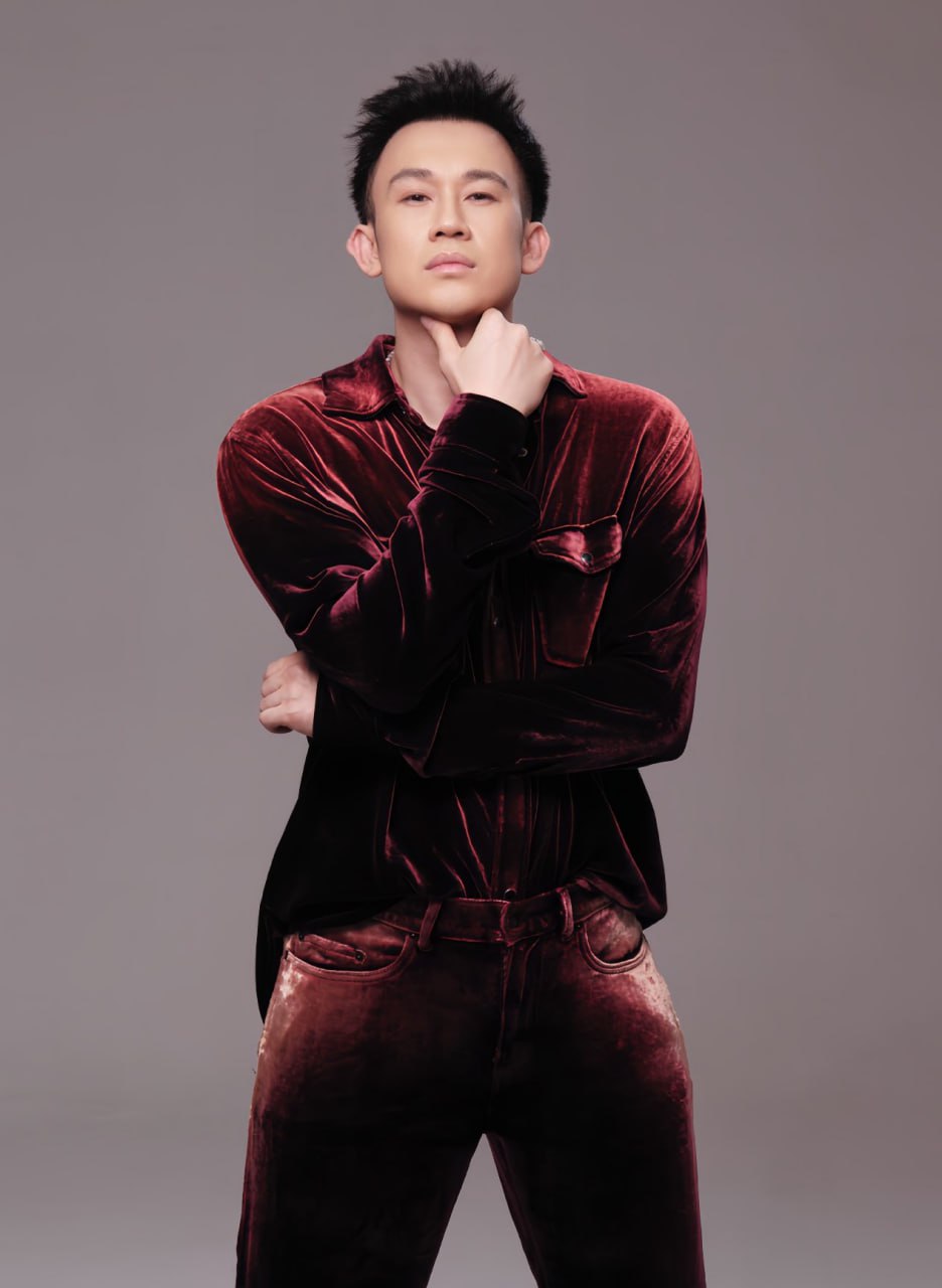 Nam ca sĩ Vbiz huỷ show, y&ecirc;u cầu xo&aacute; sạch h&igrave;nh ảnh- Ảnh 3.