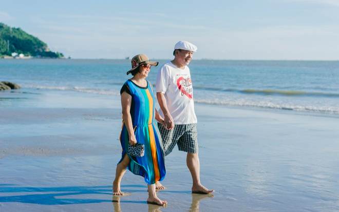 Cuộc sống lạc quan của 2 anh em ruột l&agrave; nghệ sĩ h&agrave;ng đầu Việt Nam bị ung thư- Ảnh 1.