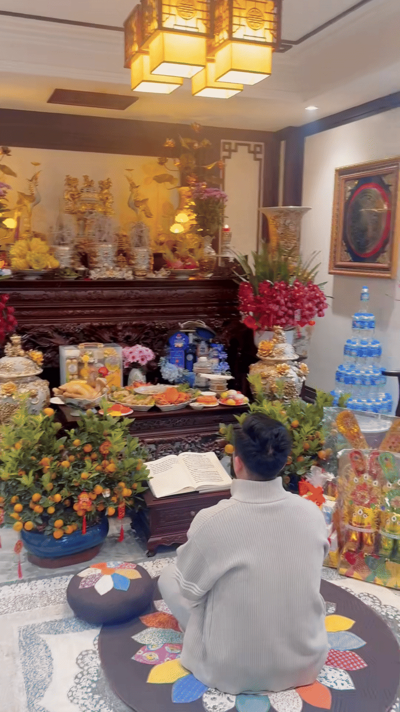 S&aacute;t Tết, cả nước đua nhau "flex" kh&ocirc;ng gian thờ tự: C&oacute; thể ngắm 1000 lần kh&ocirc;ng ch&aacute;n!- Ảnh 9.