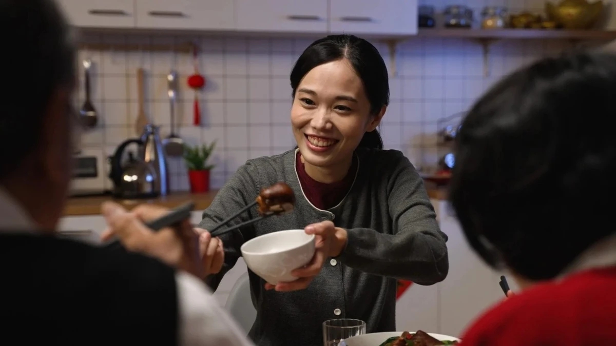 Mẹ dạy con: D&ugrave; mối quan hệ c&oacute; th&acirc;n thiết đến đ&acirc;u, h&atilde;y cố gắng tr&aacute;nh 5 h&agrave;nh vi n&agrave;y khi đến thăm nh&agrave; ai đ&oacute;- Ảnh 1.