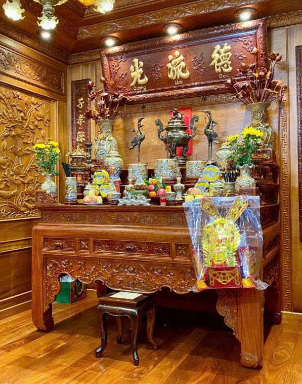 S&aacute;t Tết, cả nước đua nhau "flex" kh&ocirc;ng gian thờ tự: C&oacute; thể ngắm 1000 lần kh&ocirc;ng ch&aacute;n!- Ảnh 3.