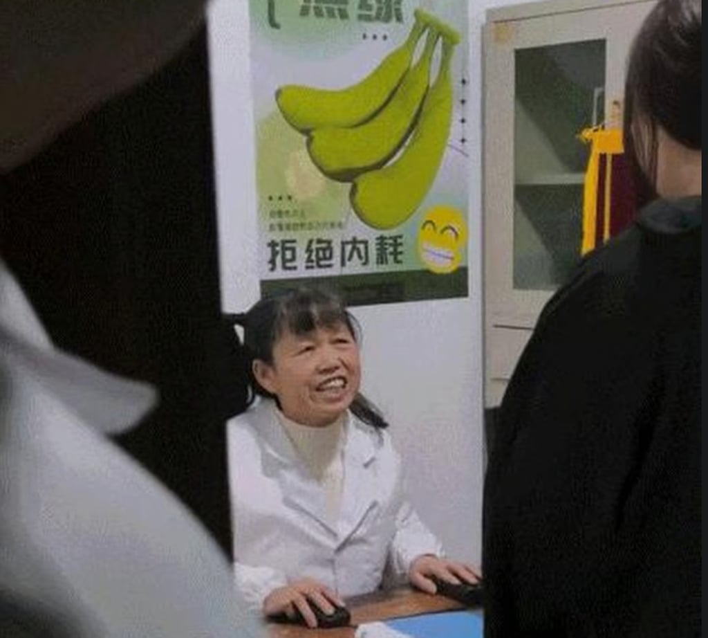 Xu hướng bỏ tiền thu&ecirc; người mắng v&agrave;o mặt để đừng lụy t&igrave;nh nữa- Ảnh 1.