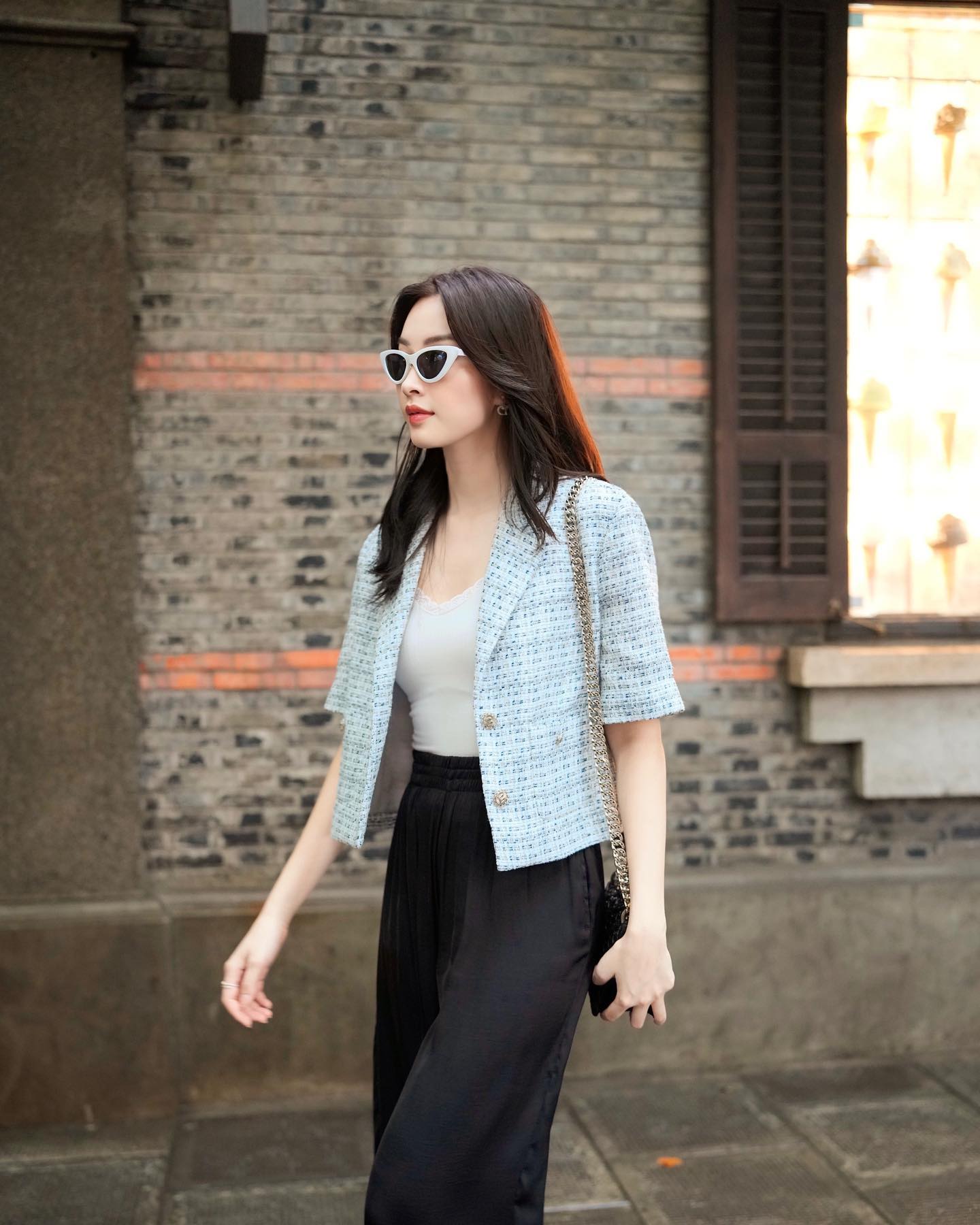 3 mỹ nh&acirc;n Việt c&oacute; style m&ugrave;a xu&acirc;n đẹp m&atilde;n nh&atilde;n: Phối đồ trẻ trung m&agrave; vẫn sang chảnh ch&iacute;nh l&agrave; đ&acirc;y- Ảnh 4.