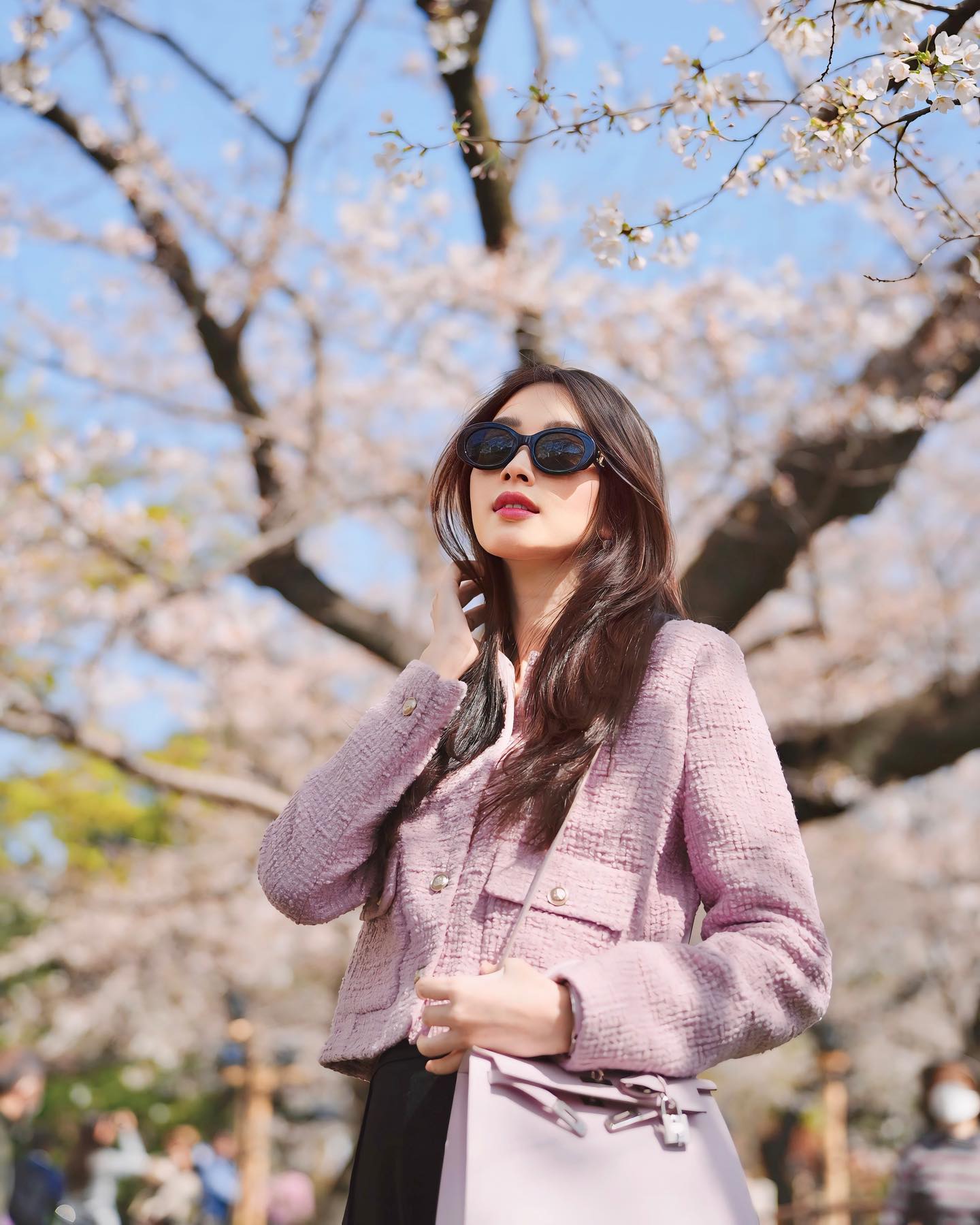 3 mỹ nh&acirc;n Việt c&oacute; style m&ugrave;a xu&acirc;n đẹp m&atilde;n nh&atilde;n: Phối đồ trẻ trung m&agrave; vẫn sang chảnh ch&iacute;nh l&agrave; đ&acirc;y- Ảnh 2.