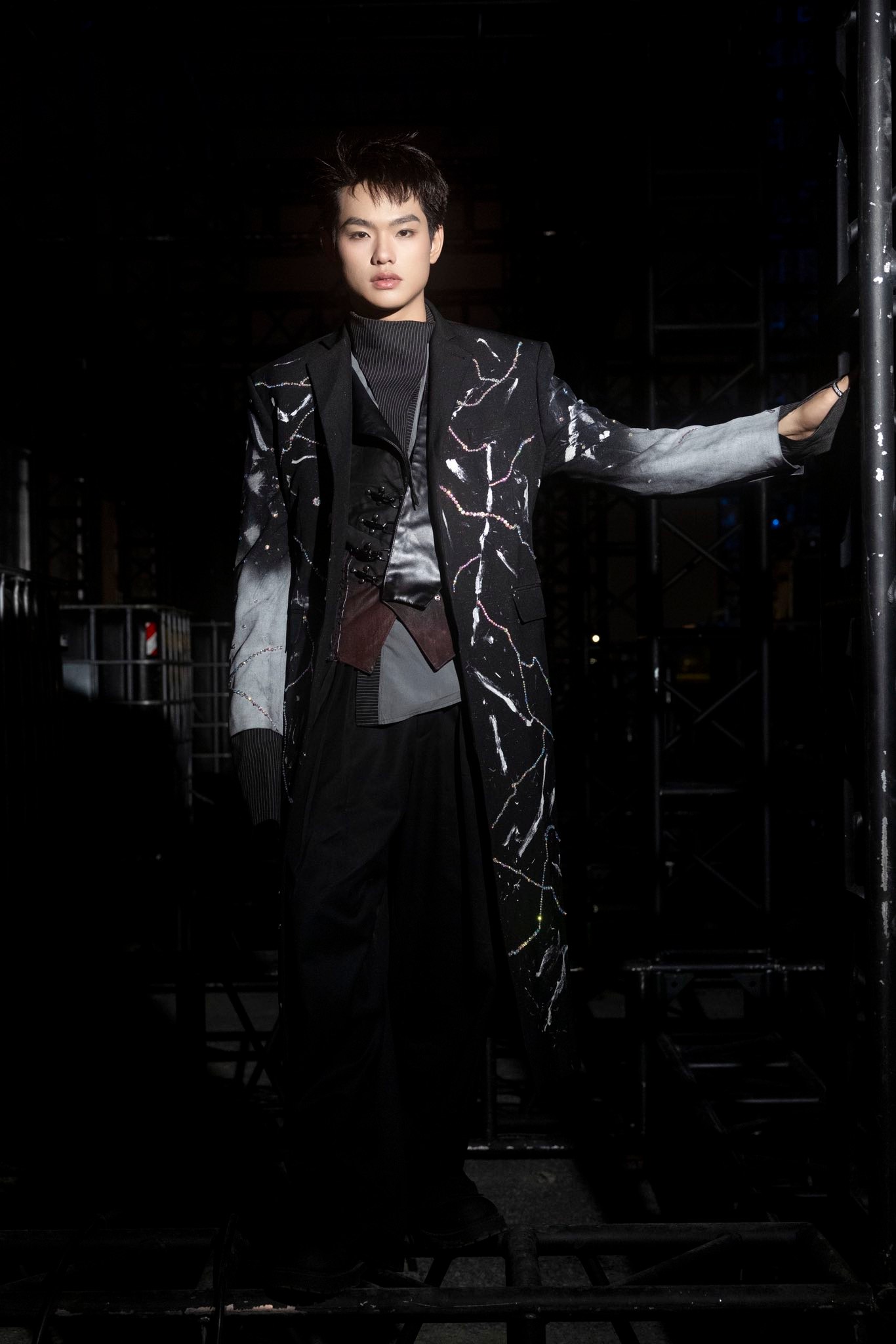 Nam ca sĩ c&oacute; b&agrave;i h&aacute;t được chọn diễn ở Đại lễ quốc gia: Bỏ xem thần tượng v&igrave; 300 ngh&igrave;n đồng, nay l&agrave; &ldquo;tương lai&rdquo; Vbiz- Ảnh 3.