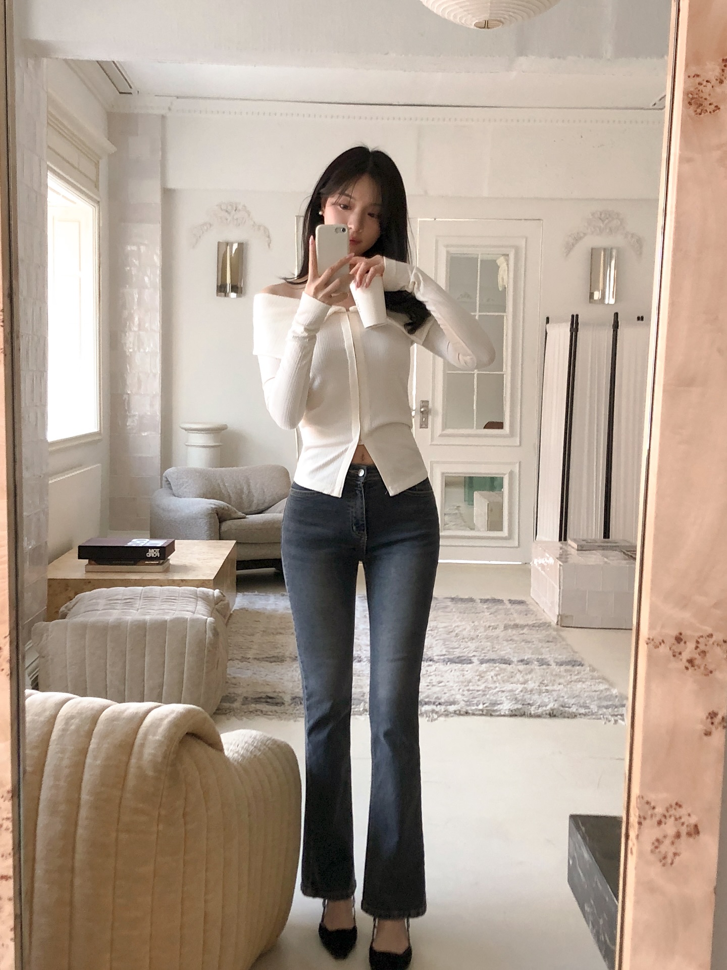 Áo len tăm: Mẫu áo biểu tượng của mùa xuân và 4 cách mặc tuyệt đẹp- Ảnh 4.