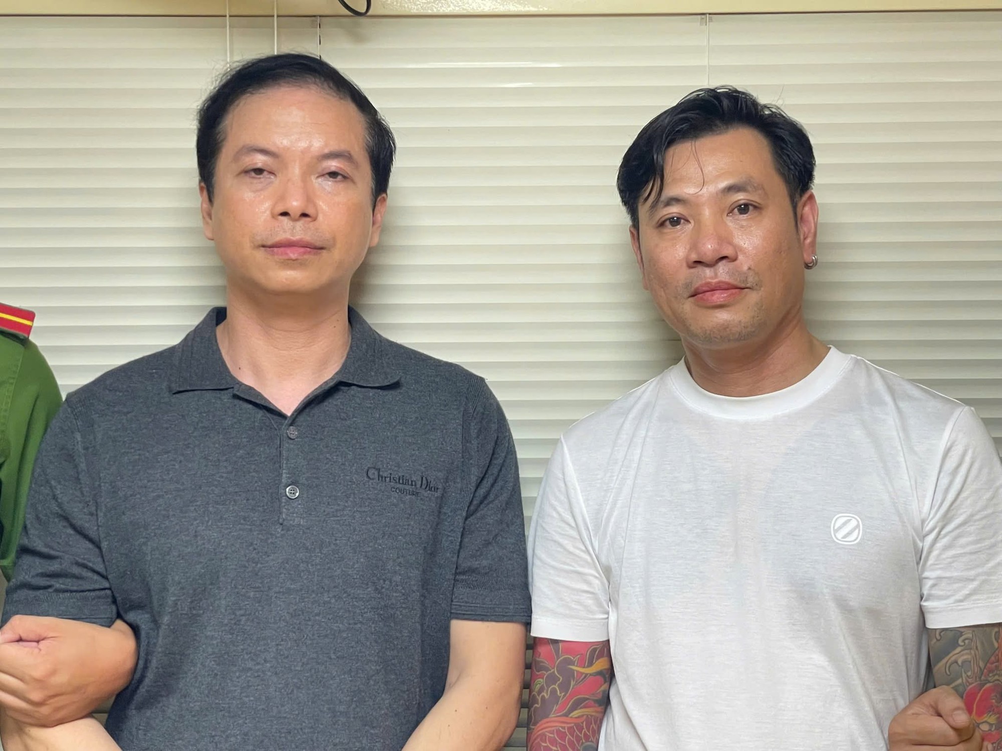 Bắt t&agrave;i xế l&aacute;i si&ecirc;u xe Bentley c&ugrave;ng bạn v&igrave; h&agrave;nh vi đuổi đ&aacute;nh người "như phim h&agrave;nh động" giữa trung t&acirc;m TP.HCM- Ảnh 1.