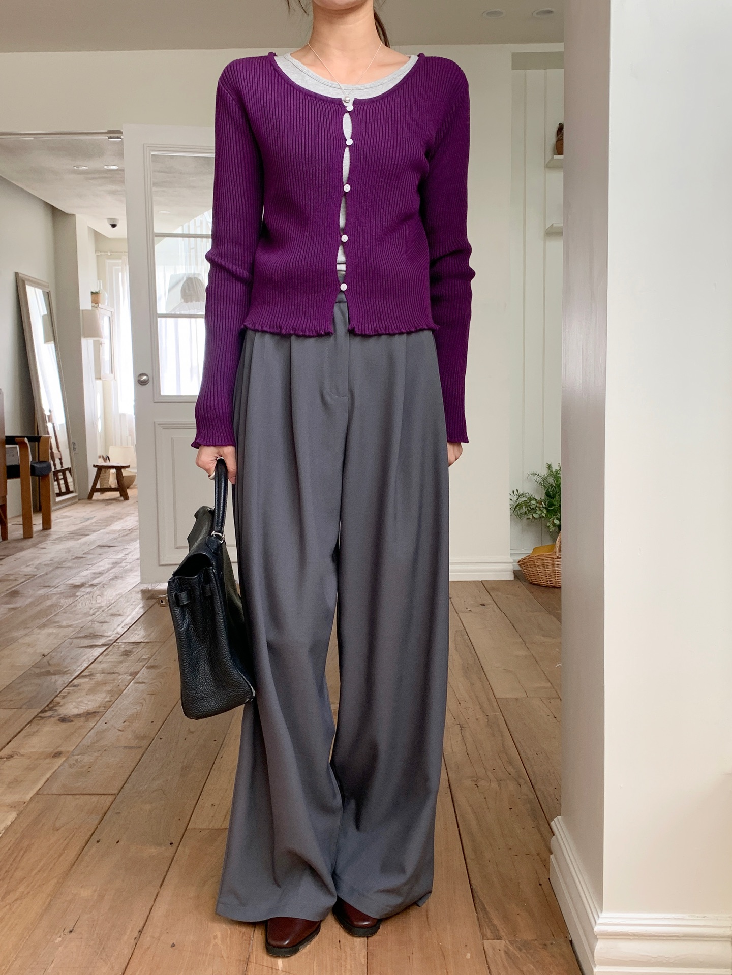 Áo len tăm: Mẫu áo biểu tượng của mùa xuân và 4 cách mặc tuyệt đẹp- Ảnh 6.