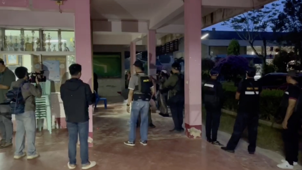 Vụ xả s&uacute;ng giữa trường học ở Th&aacute;i Lan: Nữ hiệu trưởng tử vong thương t&acirc;m để bảo vệ học sinh- Ảnh 2.