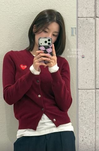 Nữ thần Waterbomb che mũi v&igrave; 