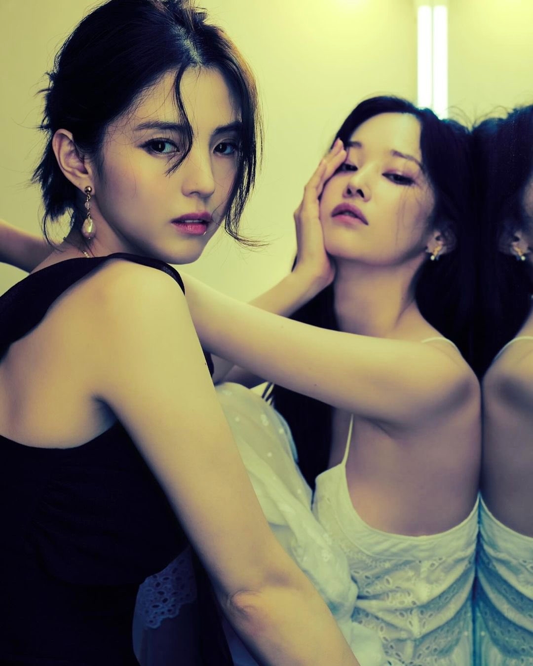 Han So Hee rơi xuống đ&aacute;y vực- Ảnh 3.