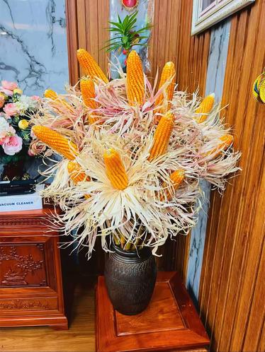 Chẳng cần đ&agrave;o mai tiền triệu, chị em rủ nhau cắm thứ "nh&agrave; qu&ecirc;" n&agrave;y: Đẹp sang chảnh, b&agrave;y ban Thần T&agrave;i h&uacute;t lộc, để 3 năm vẫn như mới!- Ảnh 8.