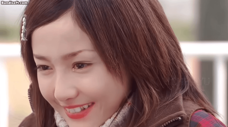 Thi&ecirc;n sứ ở đ&acirc;u lưu lạc nh&acirc;n gian vậy trời: Đẹp kh&ocirc;ng g&igrave; tả nổi, giọt nước mắt cũng như kim cương ch&acirc;u b&aacute;u- Ảnh 1.