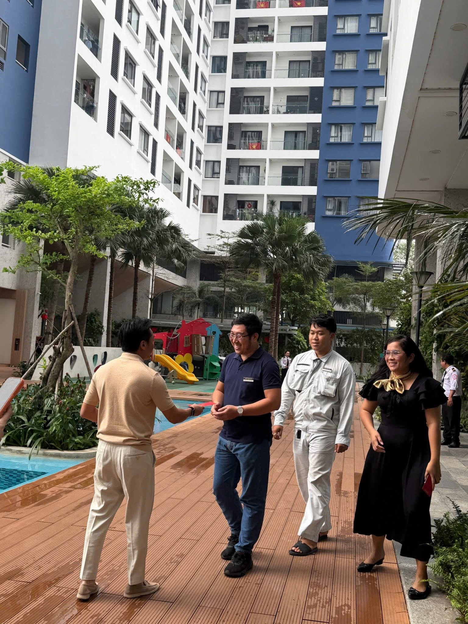 CEO Cường Đ&ocirc; La l&agrave;m một điều đặc biệt trước khi nghỉ Tết Nguy&ecirc;n đ&aacute;n- Ảnh 3.